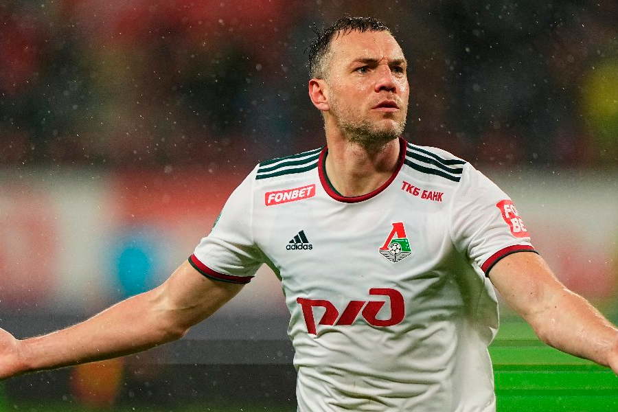 Дзюба отказался от автоматического продления контракта с Локомотивом