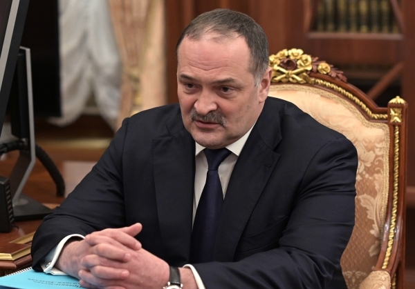 Меликов: задержание главы МЧС Чечни не отразится на отношениях регионов