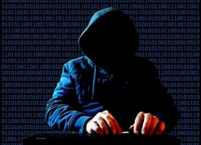 Директор ФБР Рэй: хакеры КНР собираются провести кибератаку на энергетику США